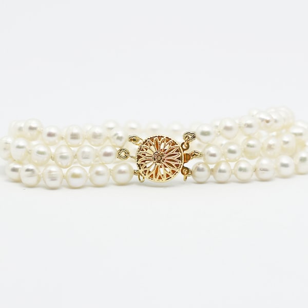 Three Strand Pearl Bracelet, Freshwater Pearl Bracelet, White Pearl Bracelet, Vintage Pearl Bracelet, 3 Strand Bracelet, Gold Pearl Bracelet