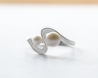 Asymmetric Saltwater Pearl Ring: Sterling Silver Double Pearl