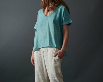 Shade•<< Loose Khadi Cotton Women V neck shirt,short sleeve blouse,Khadi shirt women,cotton top,Hippie Top,V neck shirt,loose top,boho