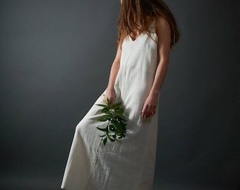 Solea•<<Boho Style Weißes Khadi Baumwoll Sommerkleid mit V-Ausschnitt, Maxilänge