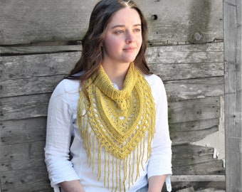 Boho fringe cowl made of organic cotton, hand crochet neckwarmer lightweight in citrus yellow, textured cowl with tassels or fringe