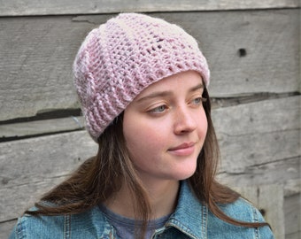 Crochet cable beanie in blush pink, soft woolen winter hat made of reclaimed alpaca wool, handmade cap for women made of eco materials