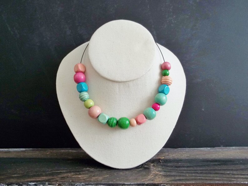 Vintage Necklace Rainbow Jewel Pastel Colors Wooden Jewelry Round Square Beads Bohemian Style Women Jewel Summer Necklace Girlfriend Gift