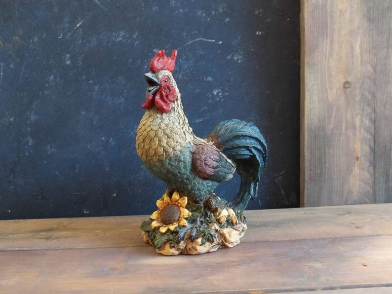Decorative Farm Rooster Figurine For Rustic Country Kitchen Decor