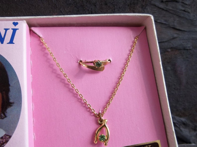 Necklace /& Ring Birthstone August Kids Jewelry Vintage Jewels Green Stone Made in Canada 1970/'s Retro Jewel Jenni/'s Brand Gold Color Metal