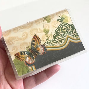 Hermoso regalo de mariposa - Cartera pequeña de vinilo que se puede limpiar / Tarjetero