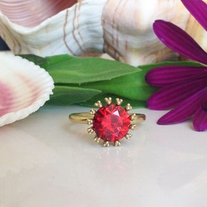 Garnet Ring - January Birthstone - Gold Ring - Promise Ring - Gemstone Ring - Red Ring - Bridal Ring - Coctail Ring