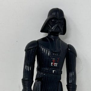 Vintage 1977 Kenner Star Wars Darth Vader Action Figure No Cape/ Lightsaber Read