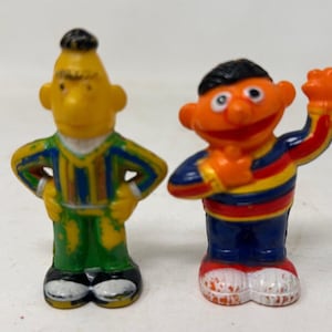 Vintage Ernie And Bert Sesame Street Muppets Plastic 2in Figures CBS Hong Kong