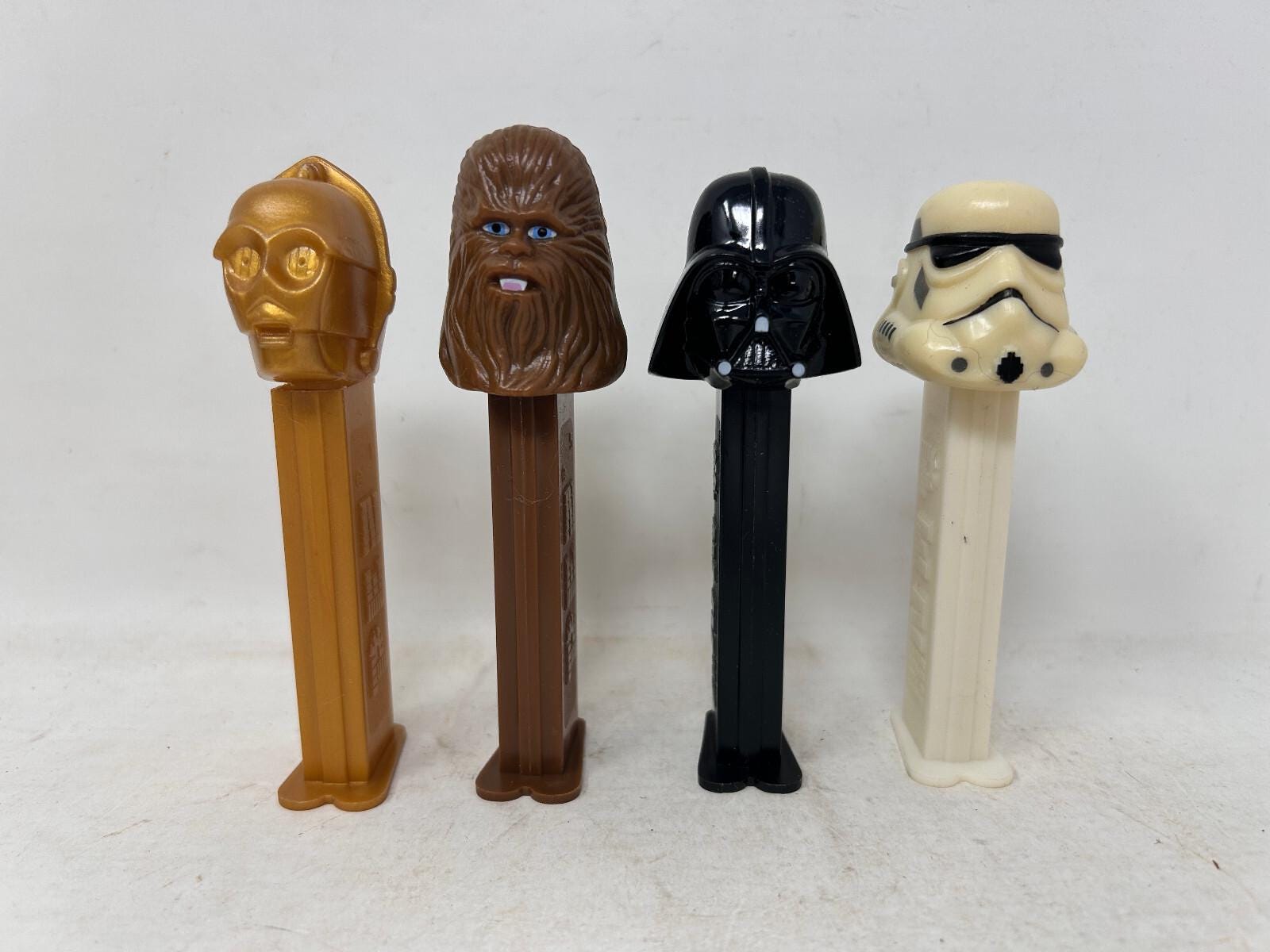 ビンテージ PEZ オールドペッツ 台付 限定 C3PO 楽天市場】◎【 PEZ ペッツ 】 『 C-3PO パッケージ有