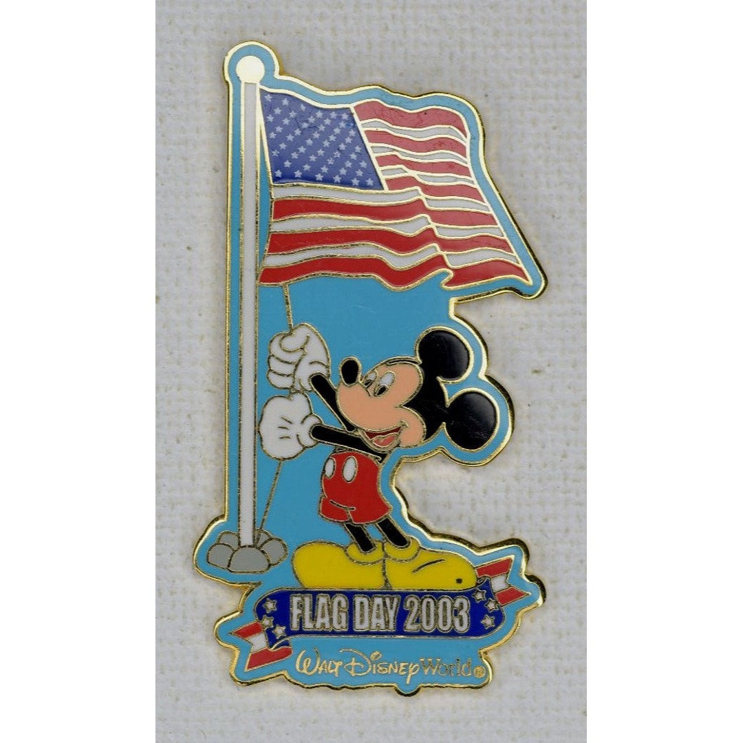Disney 2003 WDW Flag Day 2003 Mickey Raising American Flag Pin