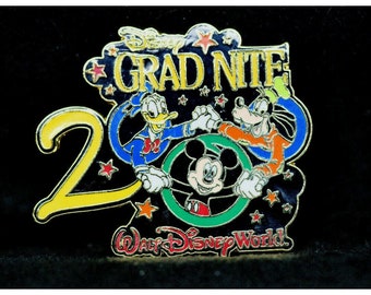 Disney 2000 WDW Grad Nite Featuring Mickey, Donald and Goofy Pin #1611