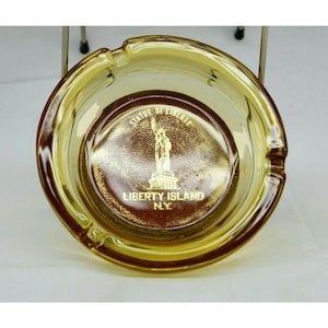Vintage Statue Of Liberty Souvenir Amber Glass Ashtray Liberty Island NY