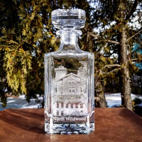 Etched Picture Decanter | house warming | wedding gift | new house | realtor gift | Whiskey lover | personalized | portrait | dad gift shops | USA