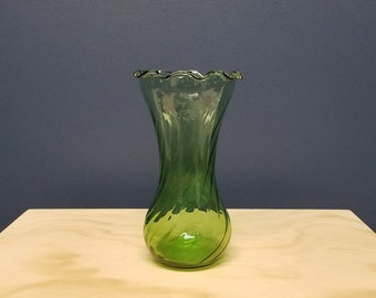 Vintage Green Glass Swirl Vase with Ruffled Edge, Anchor Hocking