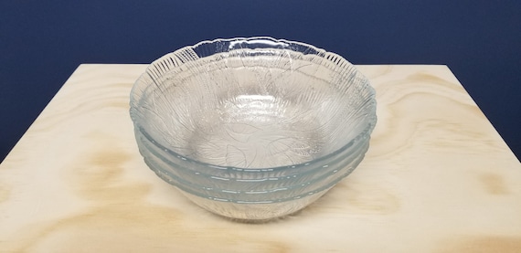 4 Arcoroc Crocus Salad Bowls, Vintage Glass
