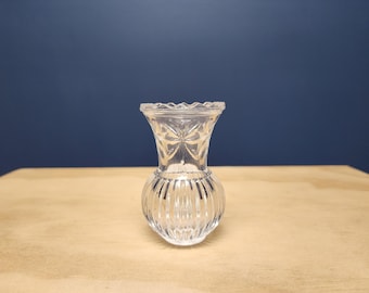 Vintage Crystal Bud Vase: Starburst Pattern, Ribbed Base