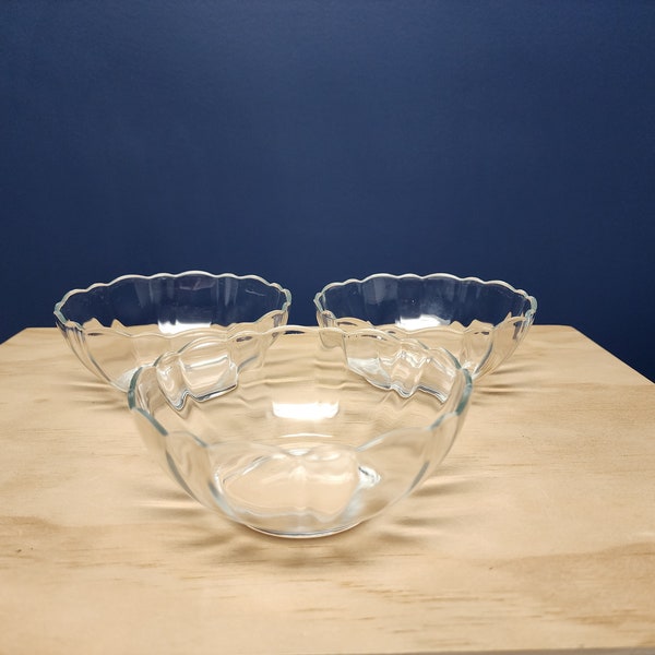 3 Vintage Swirl Glass Fruit/Salad/Soup Bowls by Arcoroc in the Arcade Pattern