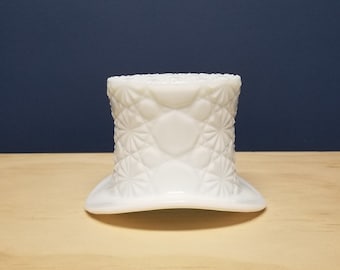Fenton Milk Glass Top Hat, Daisy and Button Pattern, Vintage