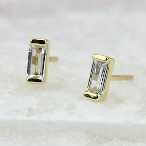 0.5 ct Gold Baguette Studs, Dainty Earrings, Small Studs, Baguette Earrings, Minimalist Earrings Everyday Studs, Tiny Baguette Studs