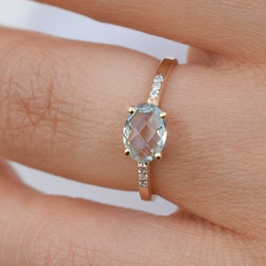 14k Gold Diamant Ring: Ovaler Blautopas Solitär, Versprechensring