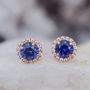 Pendientes de zafiro de oro rosa de 18 k de 1,5 ct, pendientes de botón azules, pendientes de halo, pendientes de boda, pendientes de novia, pendientes para hombre