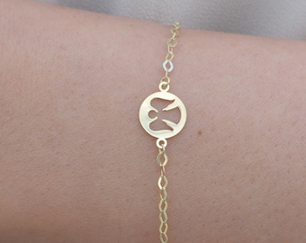 Pulseira com pingente de anjo em ouro maciço 14k, joia minimalista de proteção.