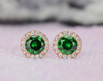 Orecchini in oro rosa 18 carati con smeraldo, orecchini a bottone verdi, orecchini da sposa Halo, orecchini a bottone con smeraldo, orecchini da sposa, pietra portafortuna di maggio, orecchini da uomo