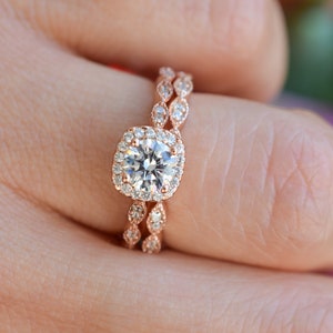 1 ct Rose Art Deco Ring Set, Bridal Ring Set, Halo Ring, Art Deco Ring, Engagement Ring, Wedding Ring Set, Promise Ring, Rose Ring Set