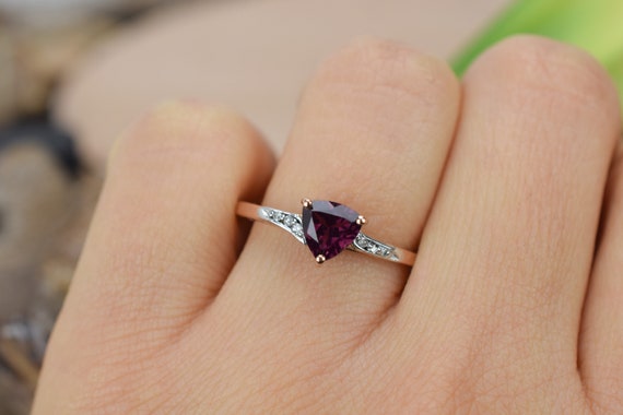 9k Vintage Garnet Diamond Ring, Garnet Engagement… - image 6