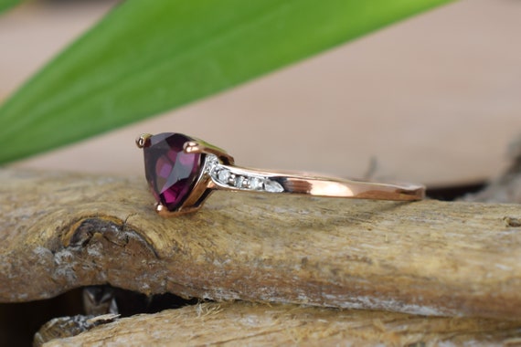 9k Vintage Garnet Diamond Ring, Garnet Engagement… - image 8