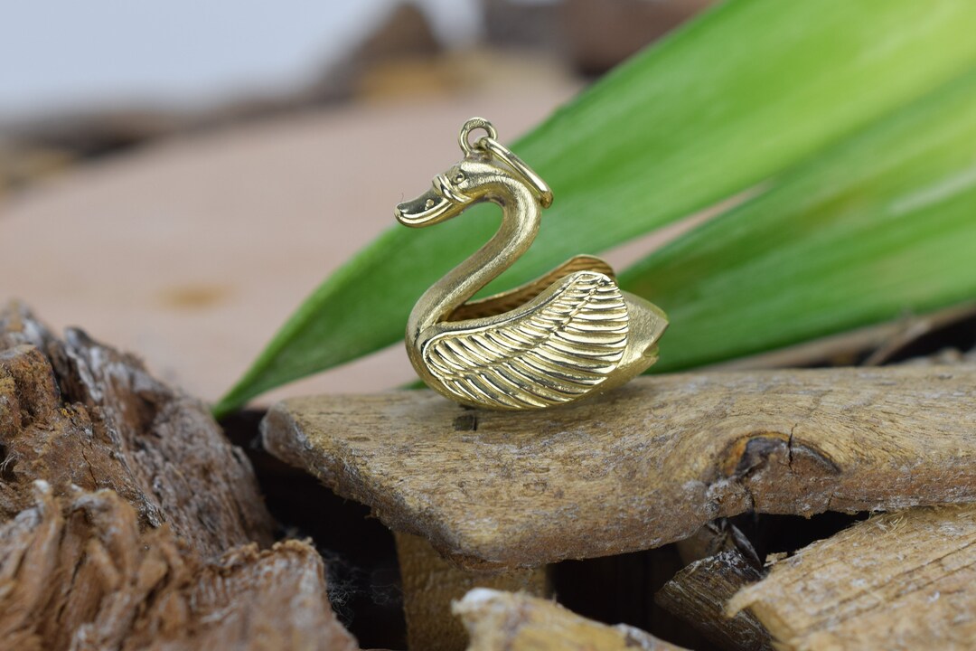 14k Solid Gold Swan Pendant, Gold Swan, Swan Charm, Vintage Gold