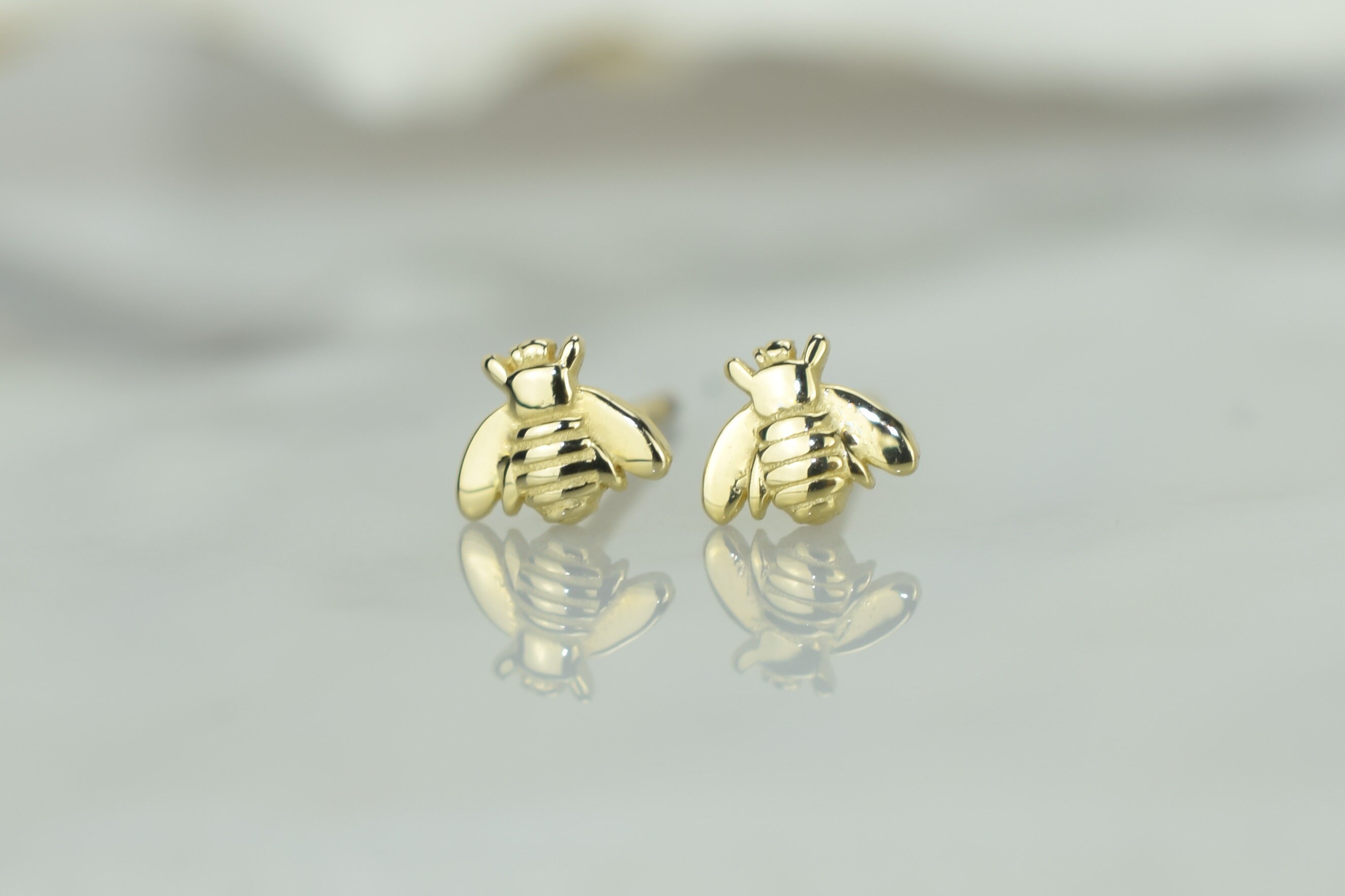 14k Solid Gold Honey Bee Earrings Bee Stud Earrings 14k Gold Etsy