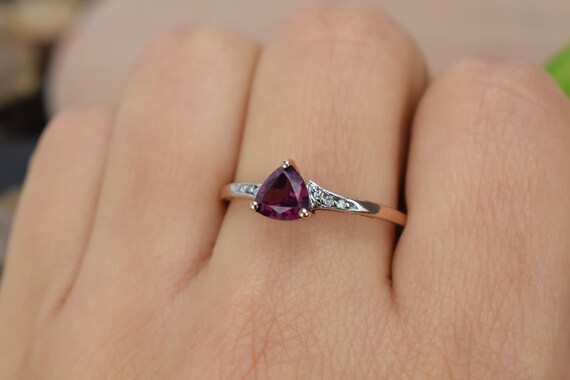 9k Vintage Garnet Diamond Ring, Garnet Engagement… - image 2