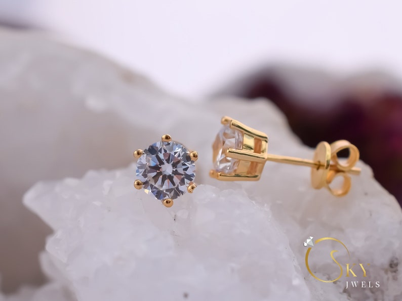 Bridal Earrings Round Studs 1.7 ct Gold 6 Prong Earrings Gold Earrings,6 Prong Studs,Wedding Stud Earrings,Man Made Diamond Simulants