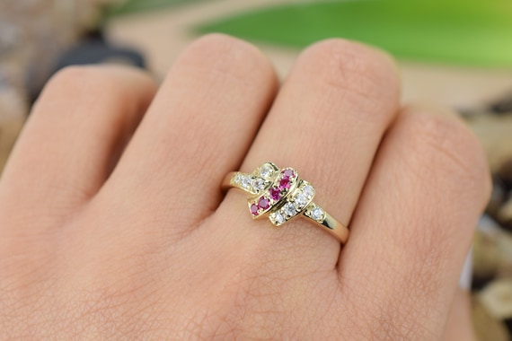 ヴィンテージ 14K ゴールド クラスターリング、ピンクストーン 