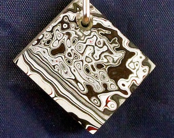 Fordite Keychain - 28.24mm x 25.37mm x 5.48mm          (2891)