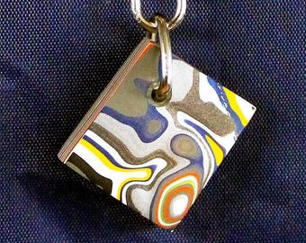 Fordite Keychain - 23.89mm x 21.31mm x 5.86mm          (2644)