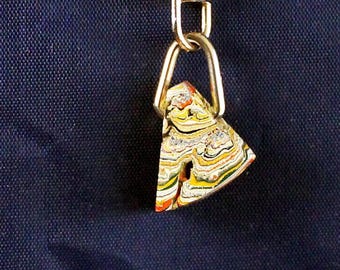 Fordite Keychain - From Late 70's to Mid 80's - 16.52mm x 16.41mm x 9.15mm          (2865)