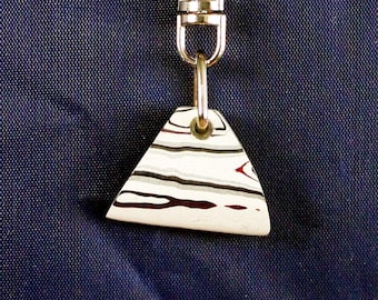 Fordite Keychain - 27.08mm x 21.45mm x 6.74mm          (2597)
