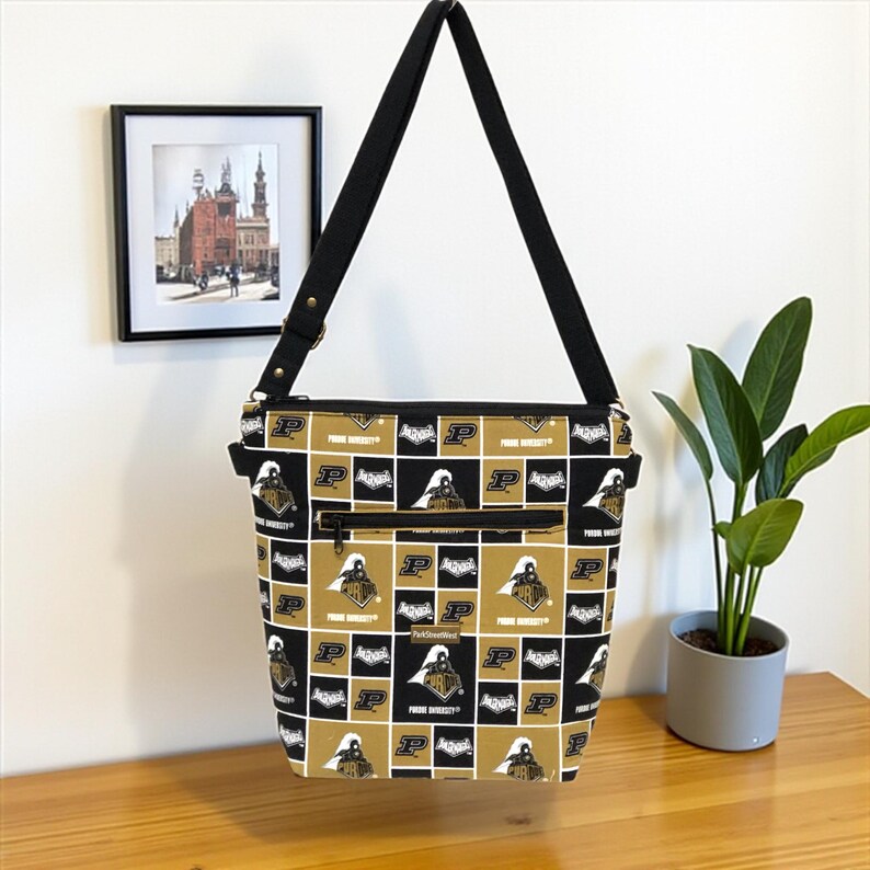 Purdue Boilermakers Crossbody Bag With Removable Adjustable Strap ...