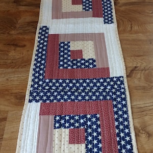 Patriotic Log Cabin Block Quilted Table Runner