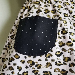 Tablier de cuisson rose dimpression de léopard tablier dimpression animale avec des poches cadeau de tablier de pin-up pour des femmes image 7