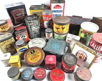 Varios lotes de latas antiguas y de época.