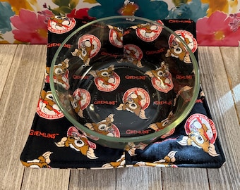 Handmade Reversible Microwavable Safe Bowl Cozy: 1984 Horror Movie