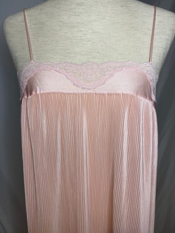 80s Miss Elaine long pink nightgown | vintage Mis… - image 3