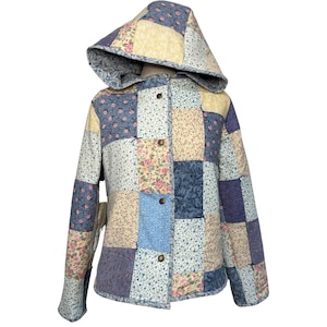 80s up-cycled floral cottage core quilt jacket | vintage hooded quilt jacket | 1980s floral quilt jacket | cottage core quilt jacket