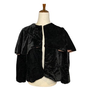 1930s silk velvet theater jacket with attached capelet | vintage velvet silk jacket | deco velvet theater jacket | deco capelet jacket