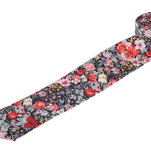 Elegant Floral Tie.Wedding Tie.Wedding Gifts.Groomsmen Tie.Cotton Necktie.With Matching Set.Mens Gifts.Gifts Ideas.