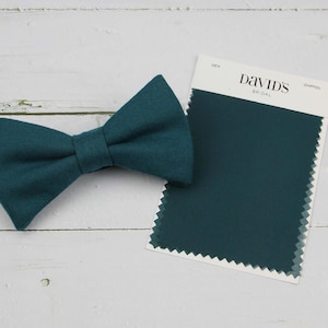 Edelsteenwollen vlinderdas. Gemgroene vlinderstrikken voor heren. Edelsteenkleurige strikken voor herenbruiloft. Edelsteenkleurige vlinderstrik voor heren en kinderen.